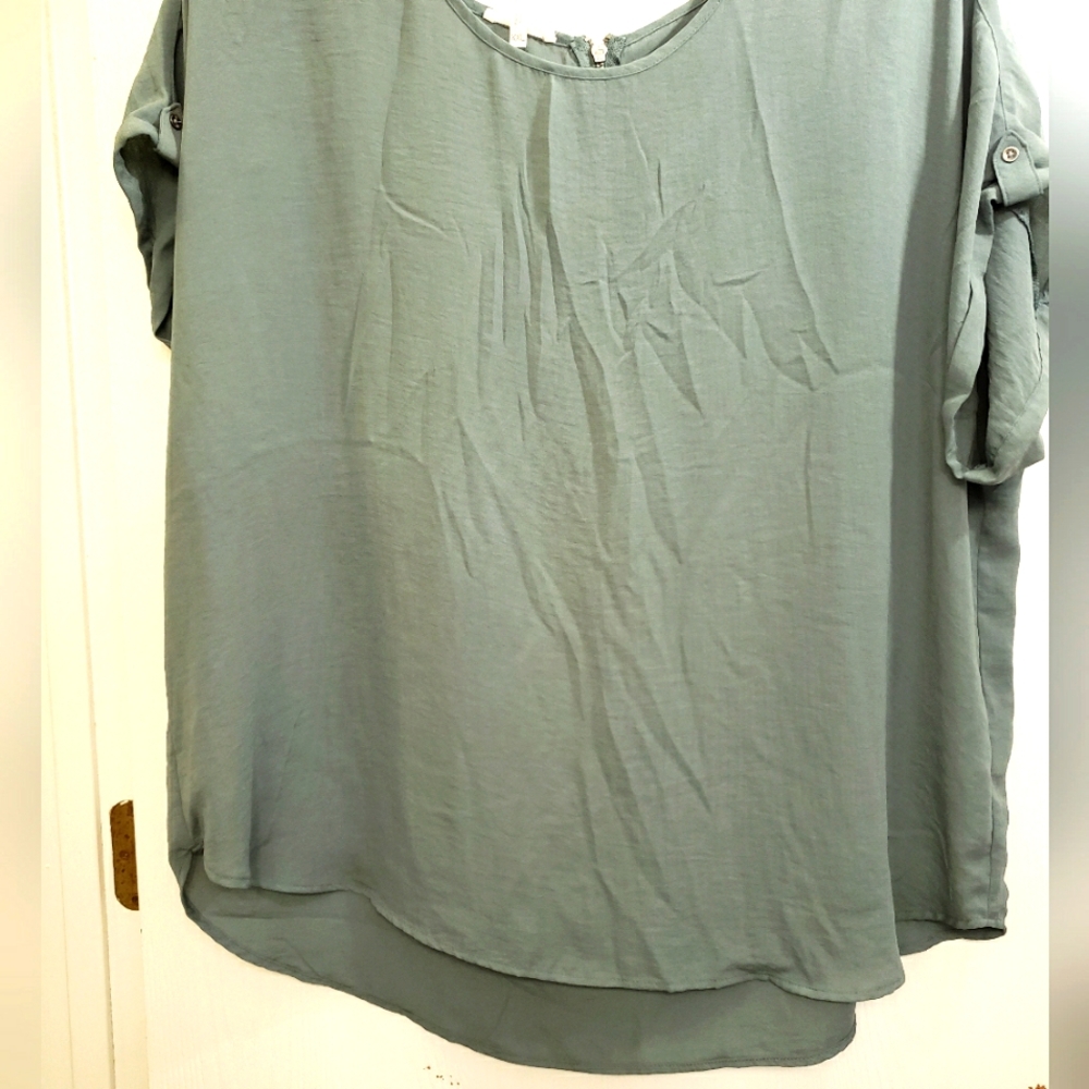 Maurices Back Zipper Detail Blouse, Green, Size XXL